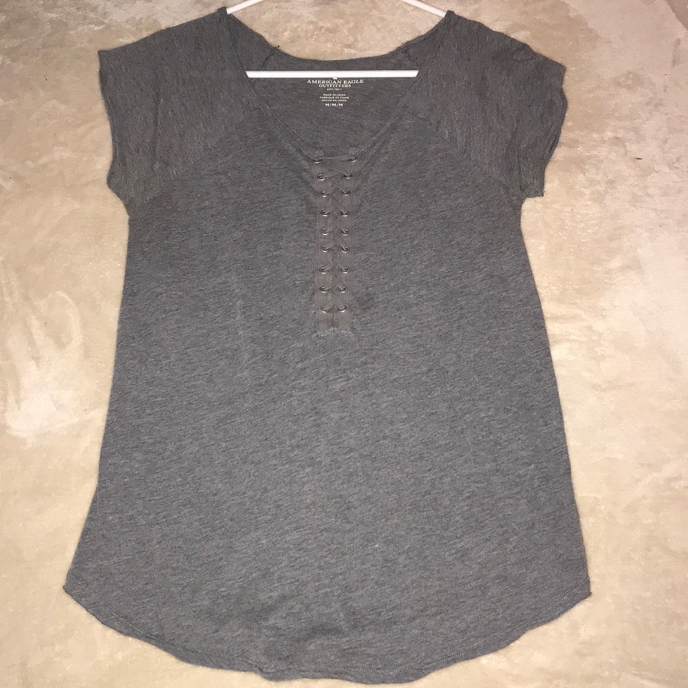 American eagle gray shirt